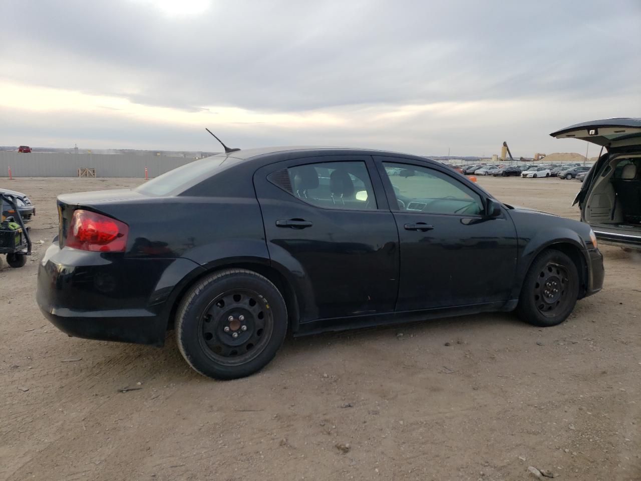 2013 Dodge Avenger - Image 3