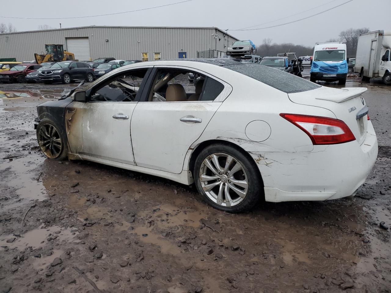 2010 Nissan Maxima - Image 2