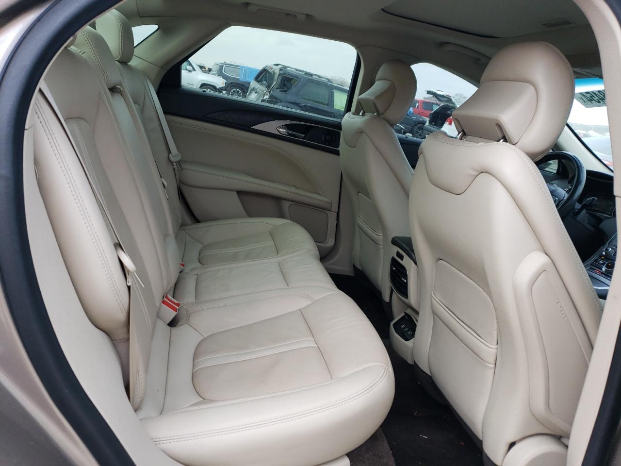 2018 Lincoln MKZ - Image 11