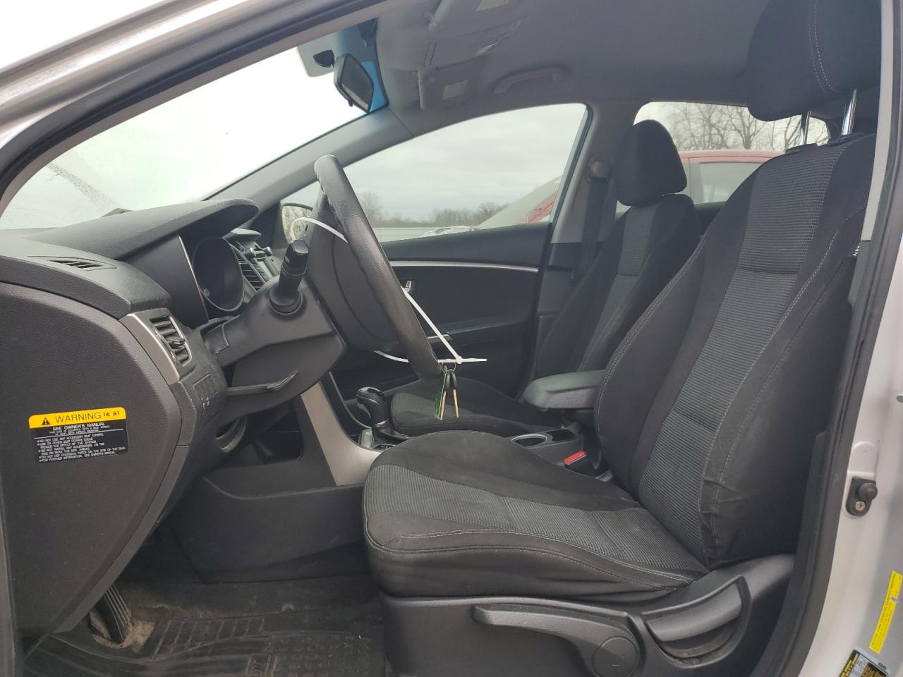 2014 Hyundai Elantra - Image 7