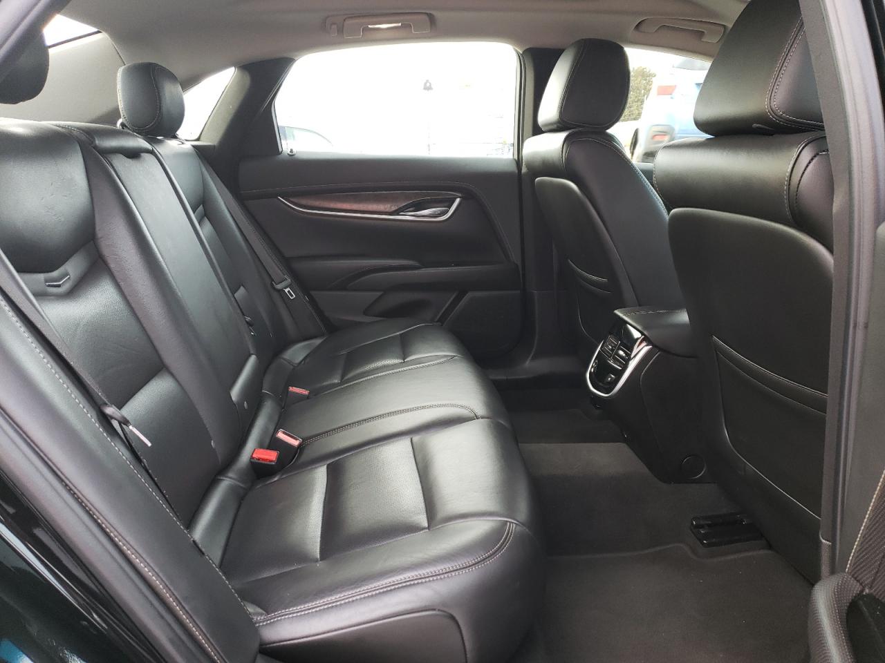 2019 Cadillac XTS - Image 10
