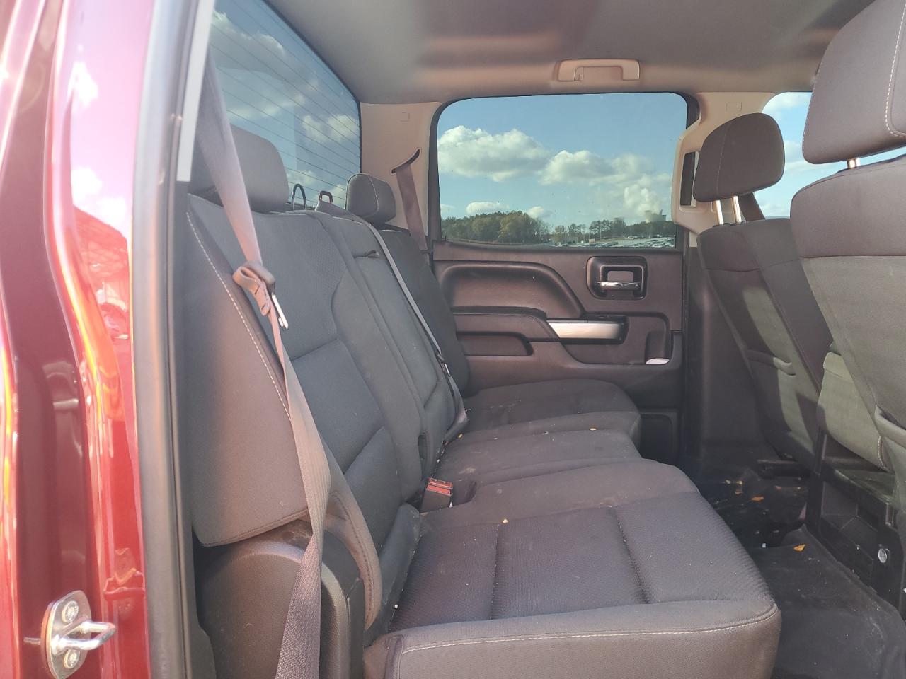 2017 Chevrolet Silverado - Image 10