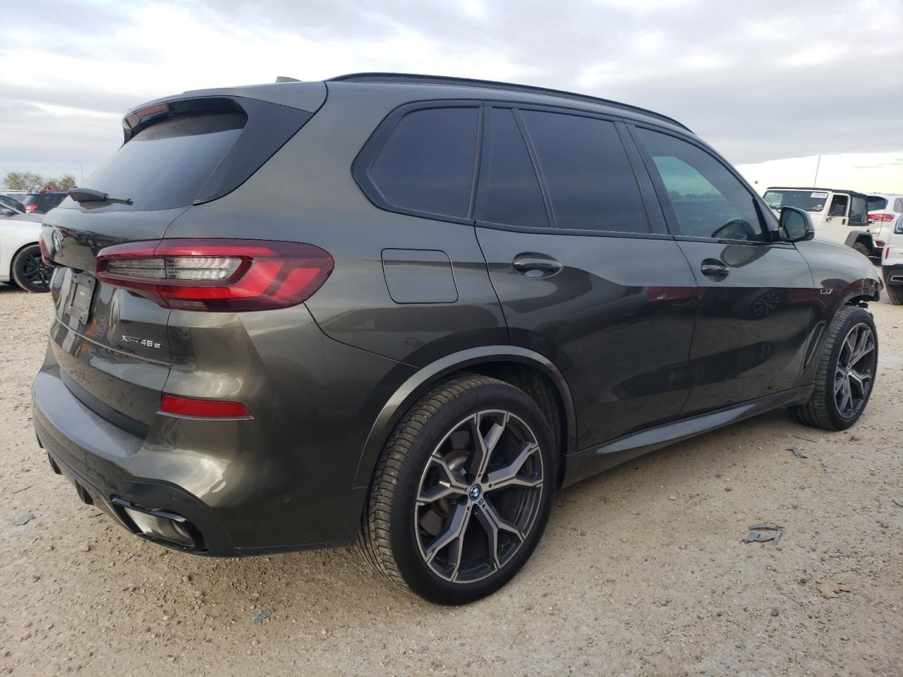 2023 BMW X5 - Image 3