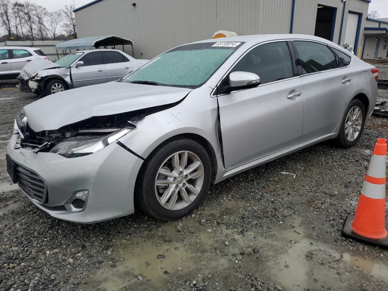 2014 Toyota Avalon - Image 1