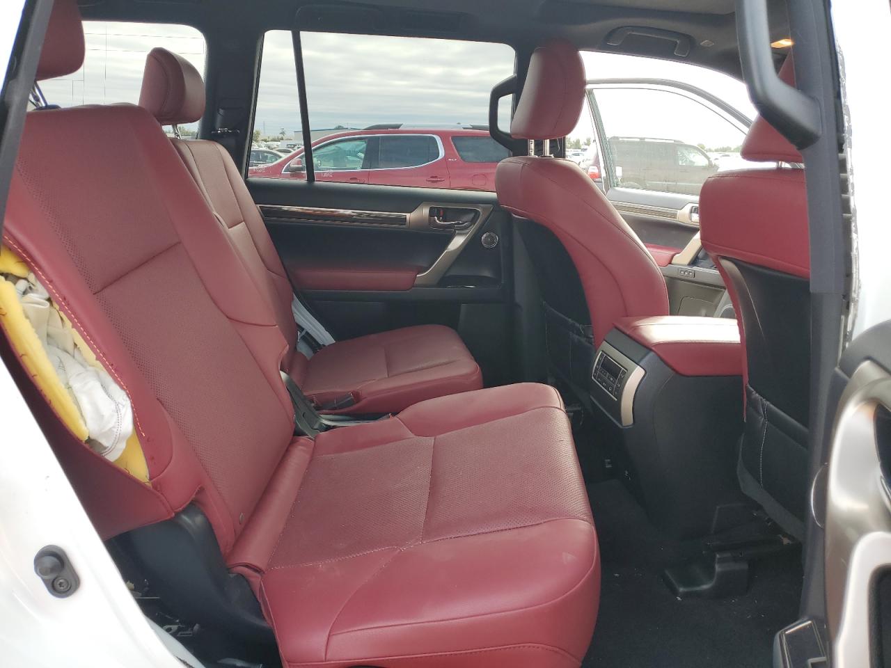 2021 Lexus GX - Image 11