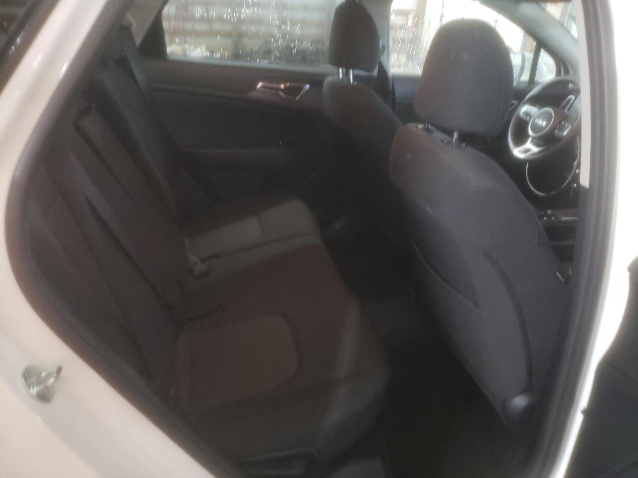 2023 Kia Sportage - Image 11