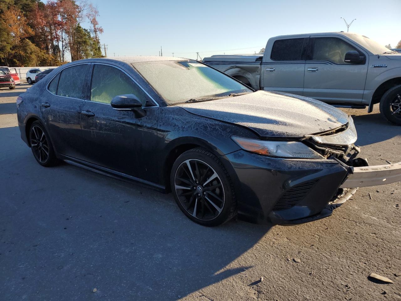 VIN 4T1B61HK0KU818029 2019 TOYOTA CAMRY no.4