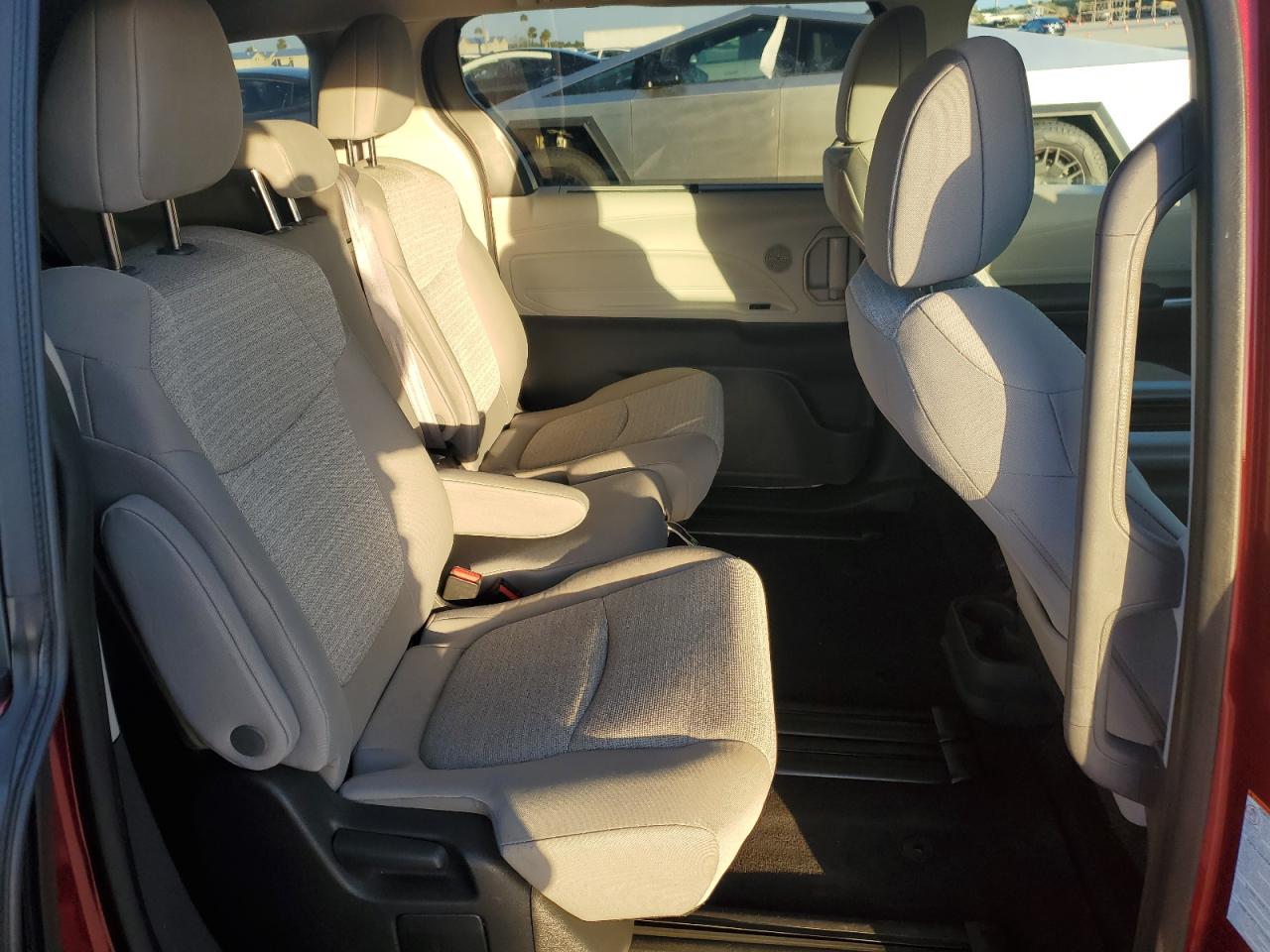 2022 Toyota Sienna Le VIN: 5TDKRKEC1NS101677 Lot: 79781864