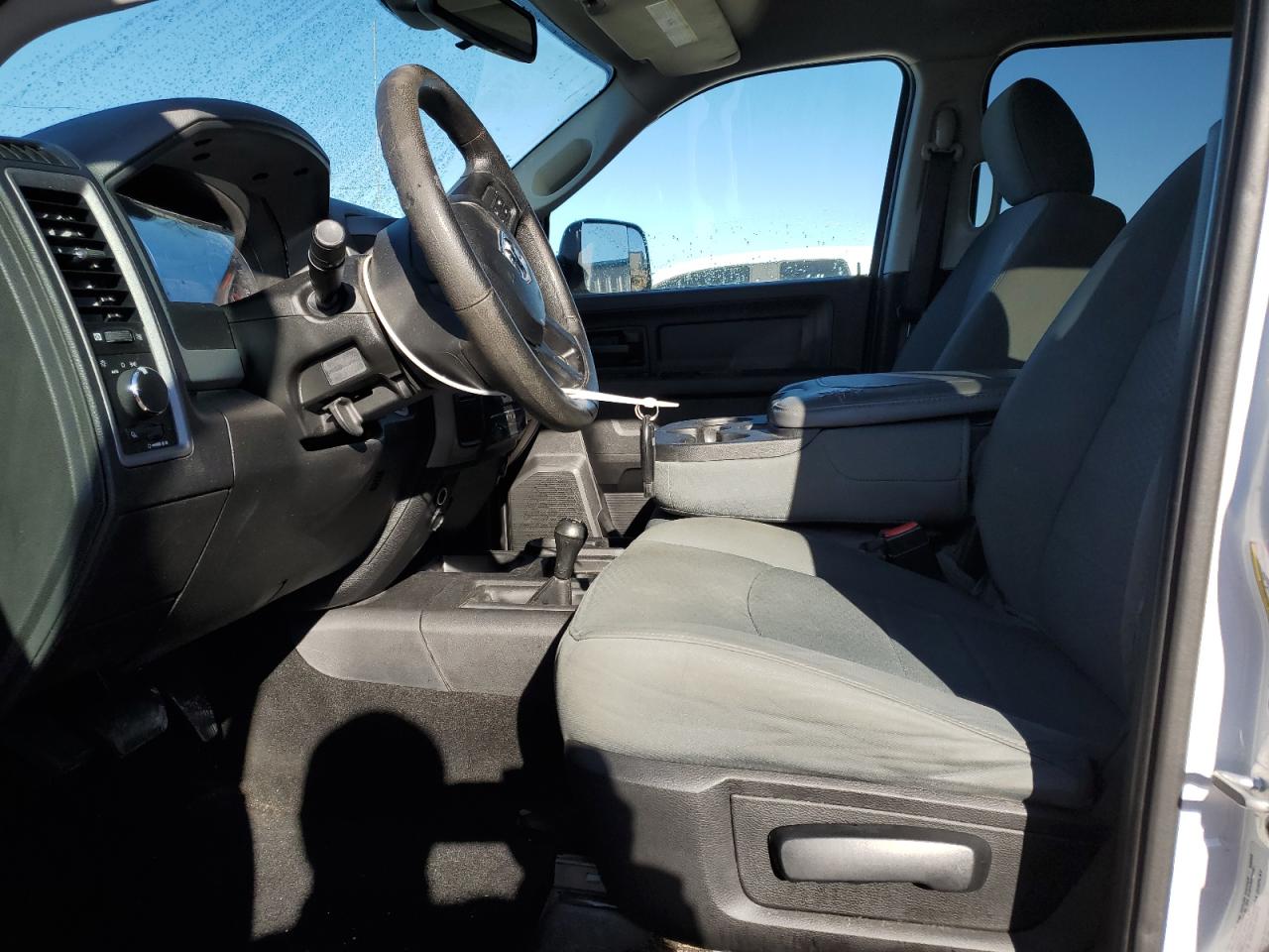 2016 RAM 2500 - Image 7