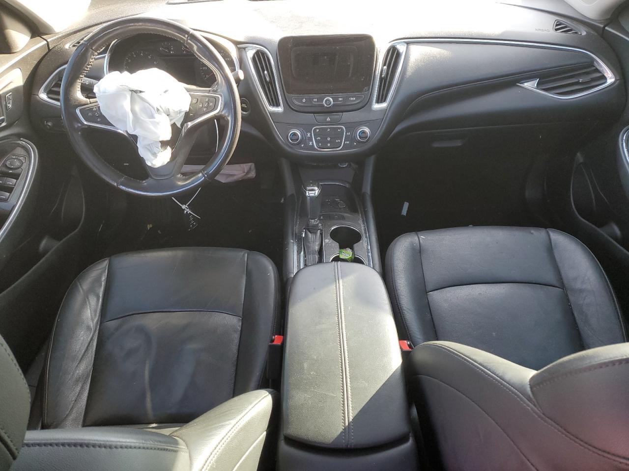 2019 Chevrolet Malibu - Image 8