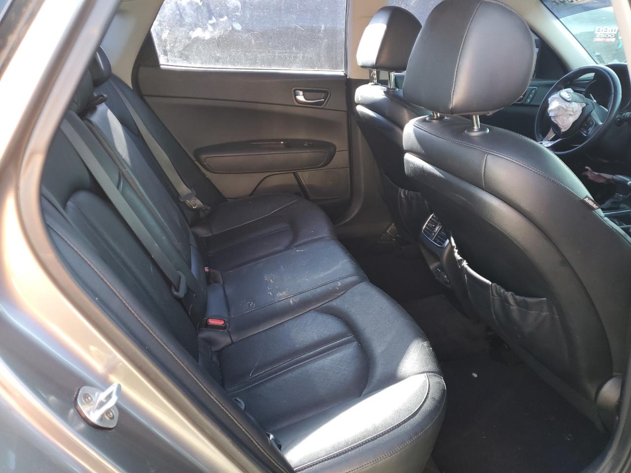 2018 Kia Optima - Image 10