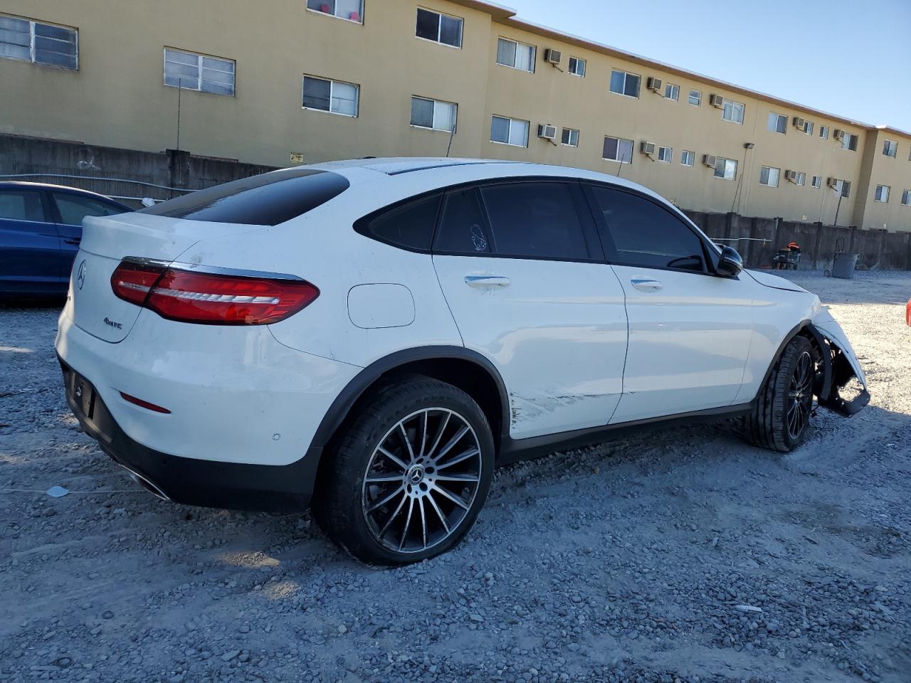 2019 Mercedes-Benz GLC - Image 3