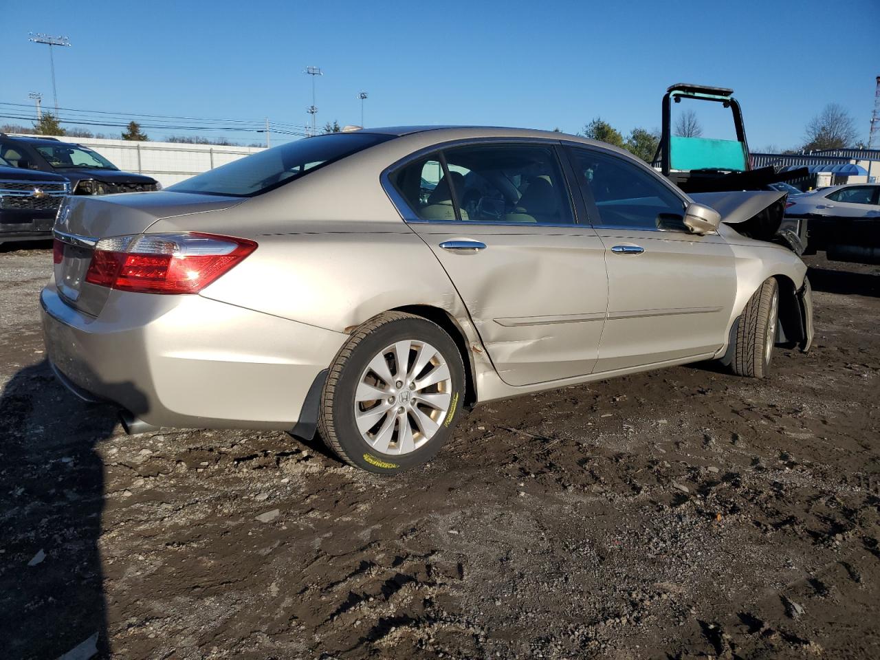 VIN 1HGCR2F83DA257943 2013 HONDA ACCORD no.3