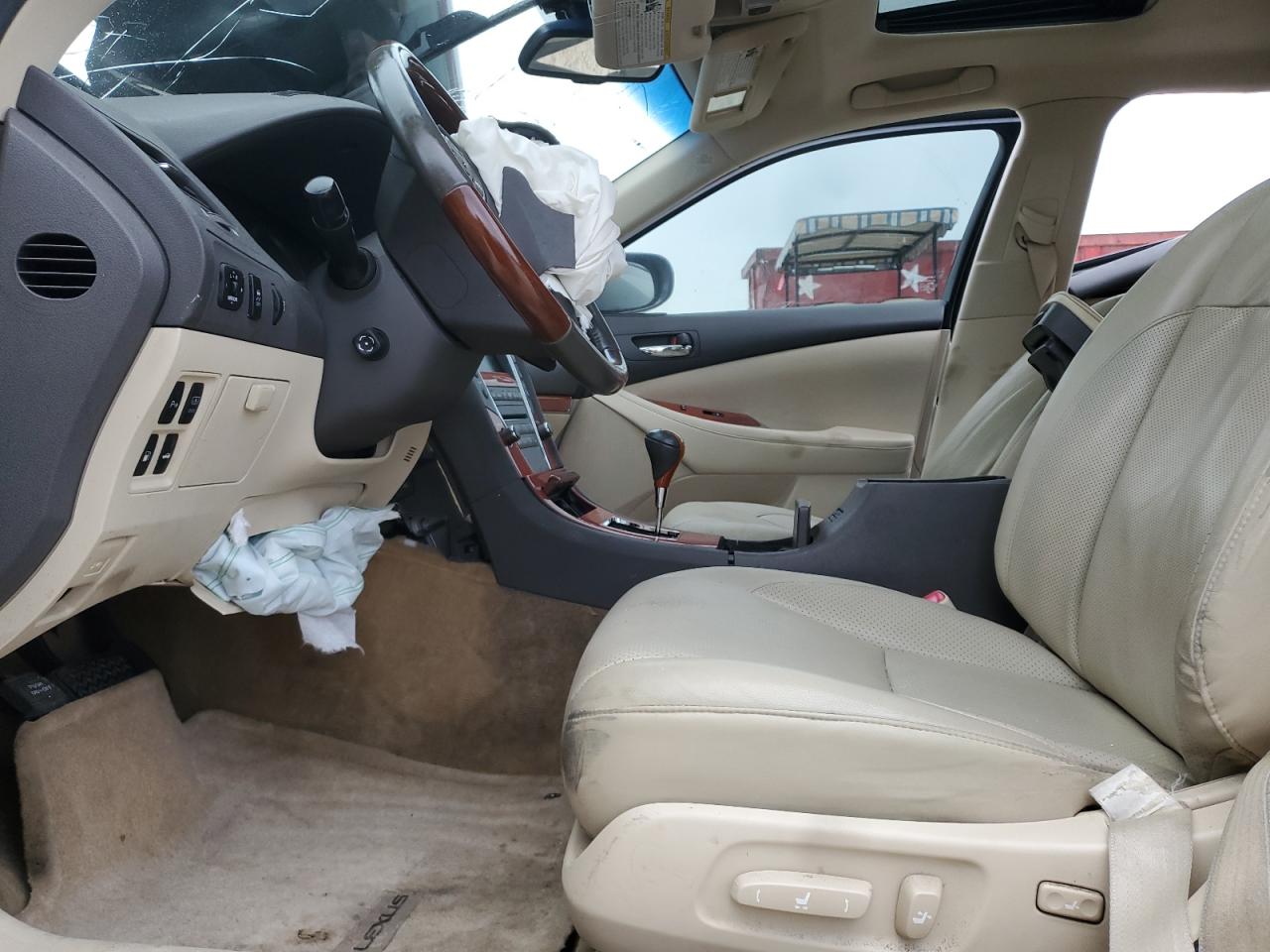 2012 Lexus ES - Image 7