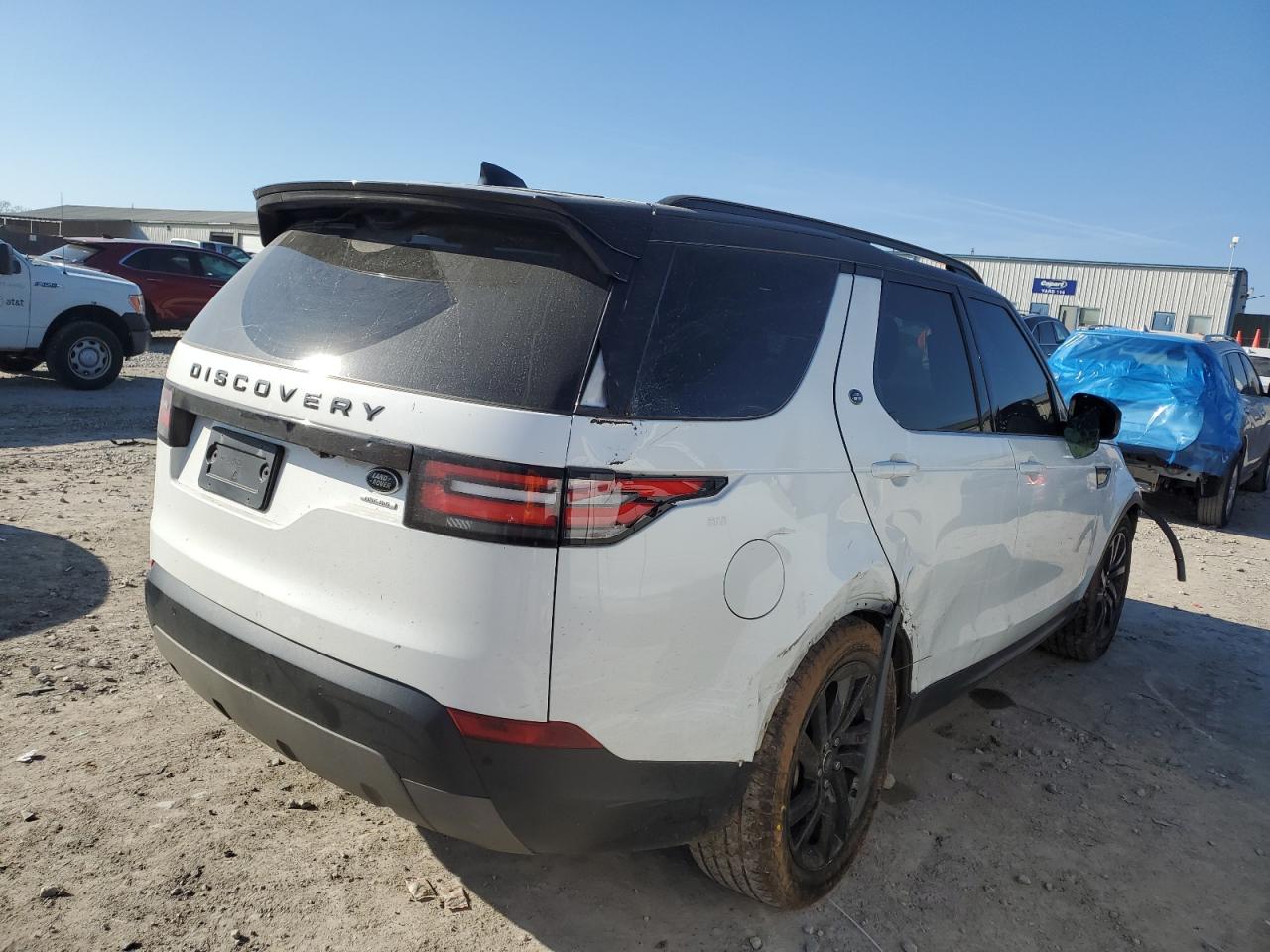 2020 Land Rover Discovery - Image 3