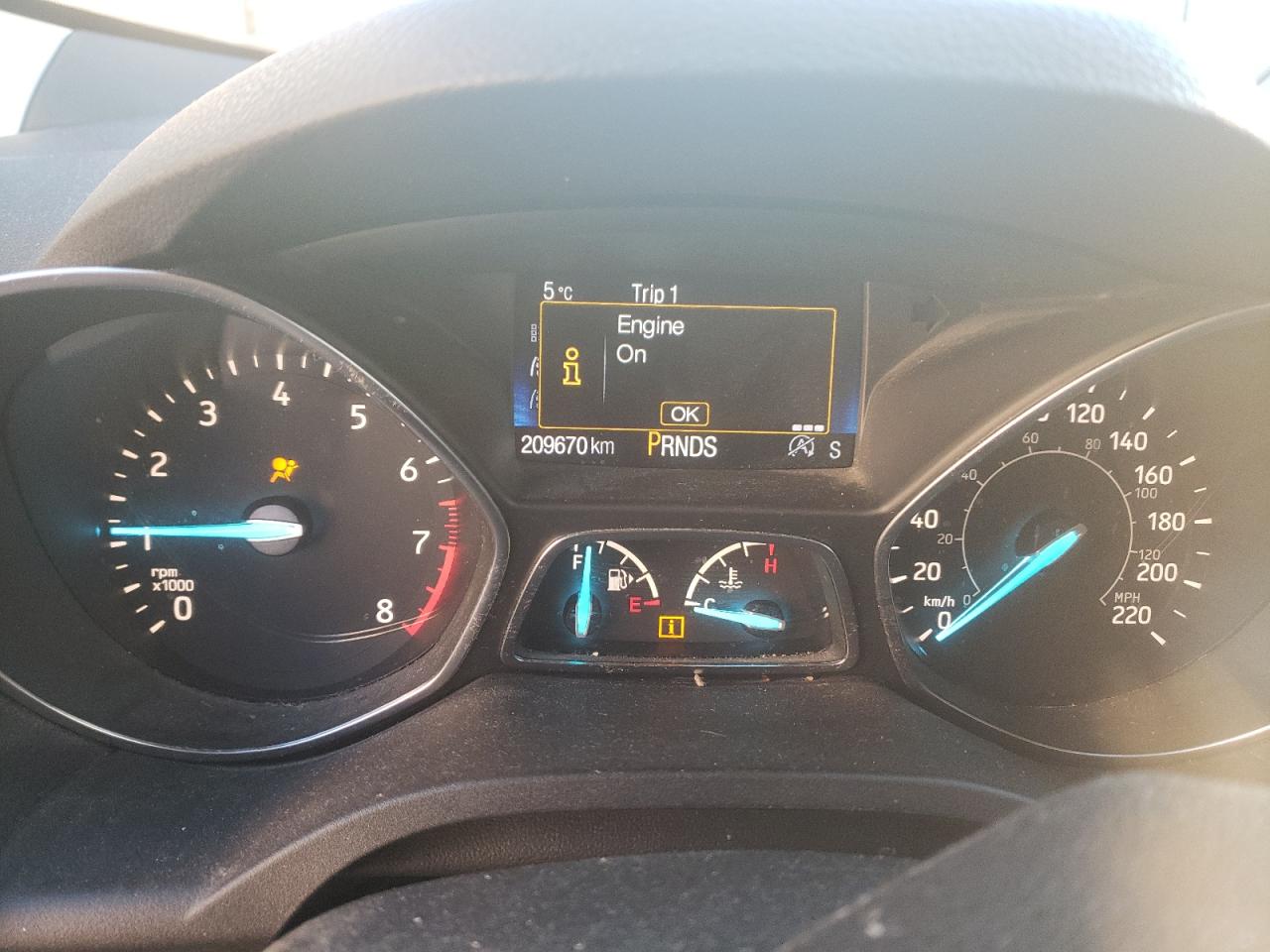 1FMCU9G96HUD30686 FORD ESCAPE 2017