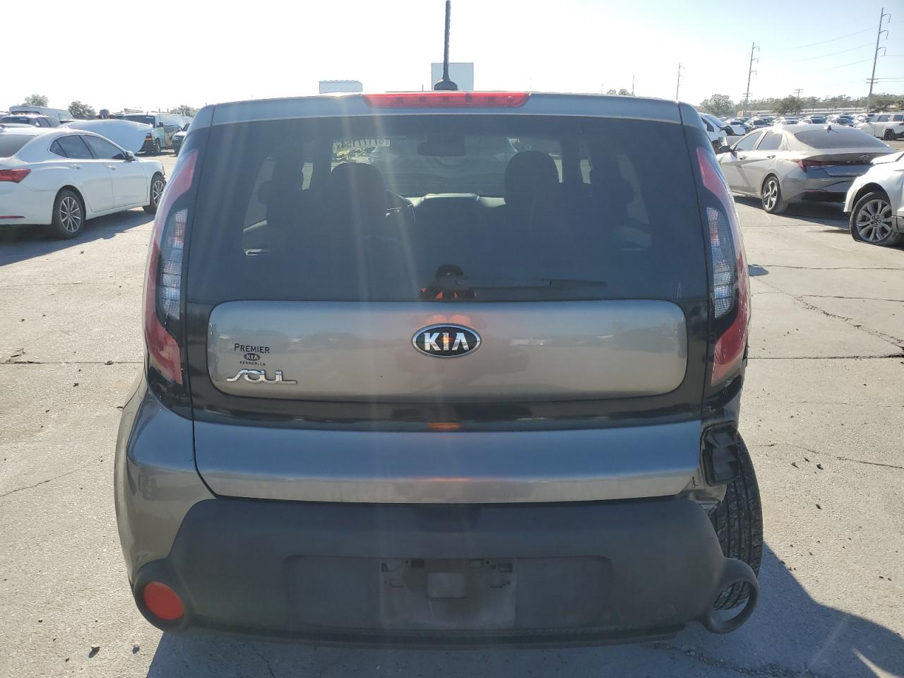 VIN KNDJN2A24G7244690 2016 KIA SOUL no.6