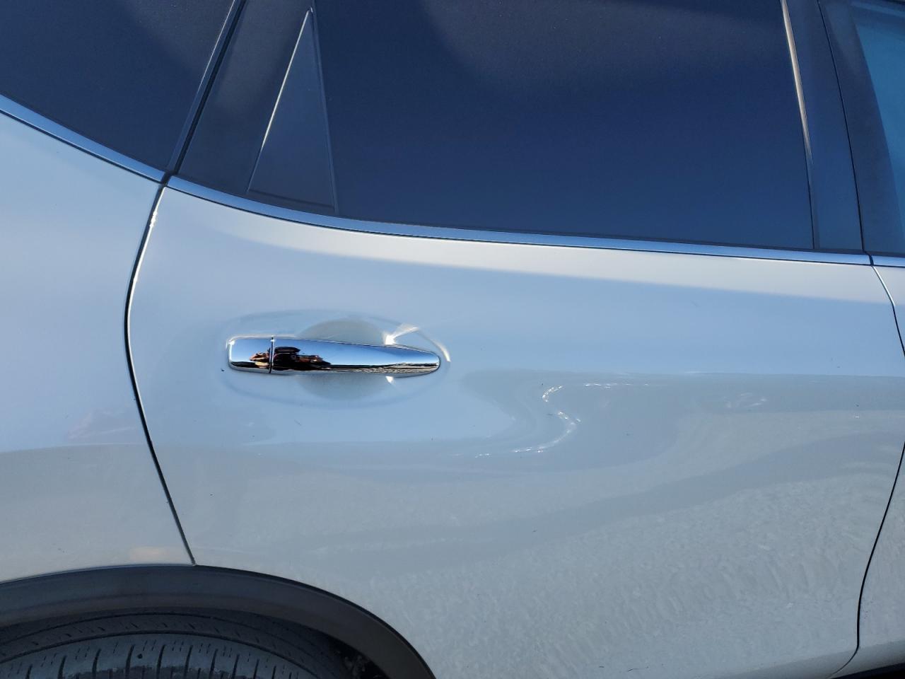 KNMAT2MT1HP538429 NISSAN ROGUE 2017