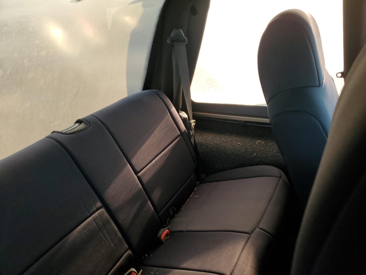 2004 Jeep Wrangler - Image 10