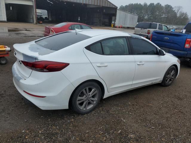  HYUNDAI ELANTRA 2017 Белый
