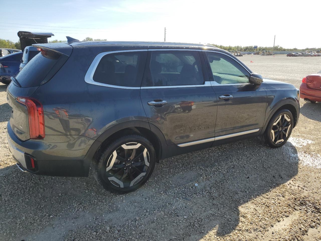 VIN 5XYP6DGC1PG383780 2023 KIA TELLURIDE no.3