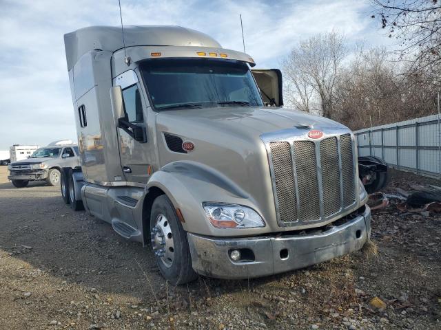 2014 Peterbilt 579 