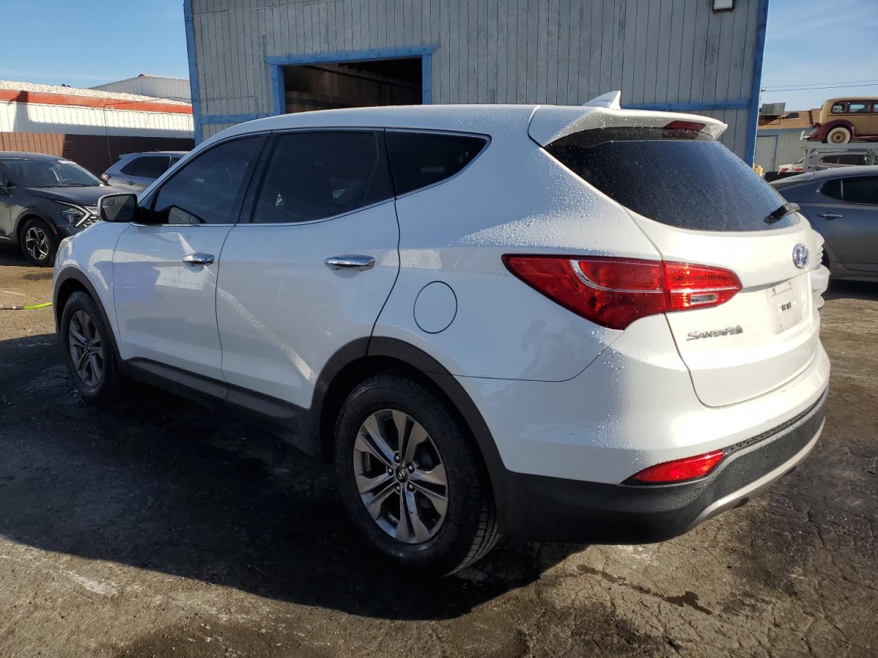 VIN 5XYZTDLB8GG368837 2016 HYUNDAI SANTA FE no.2