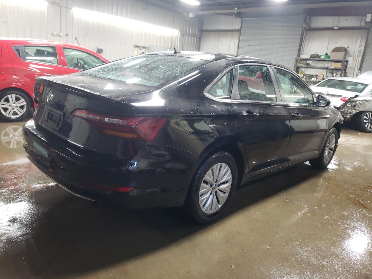 2019 Volkswagen Jetta - Image 3