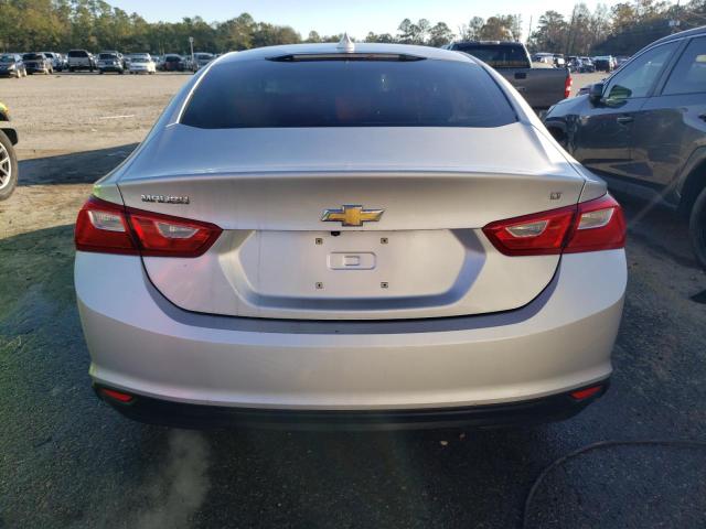  CHEVROLET MALIBU 2018 Srebrny
