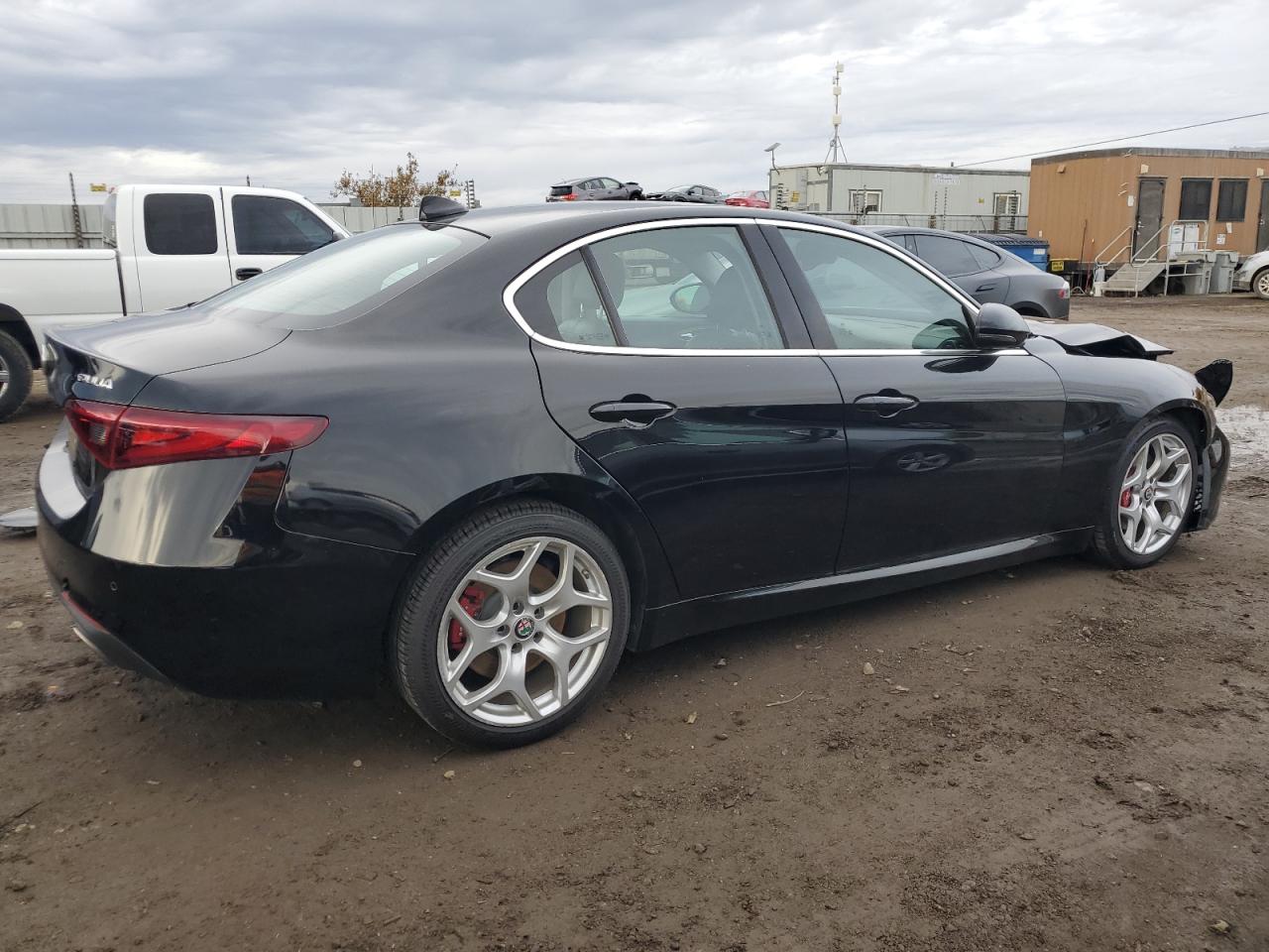 2018 Alfa Romeo Giulia - Image 3