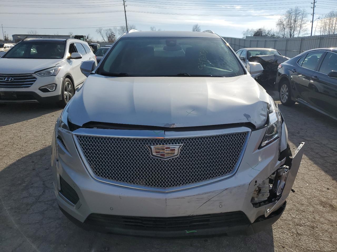 2017 Cadillac XT5 - Image 5