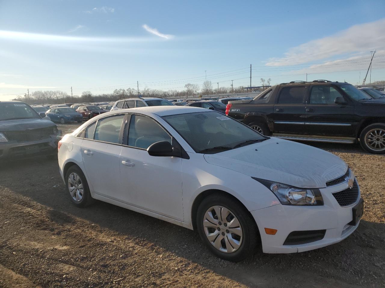 VIN 1G1PA5SH4D7259883 2013 CHEVROLET CRUZE no.4