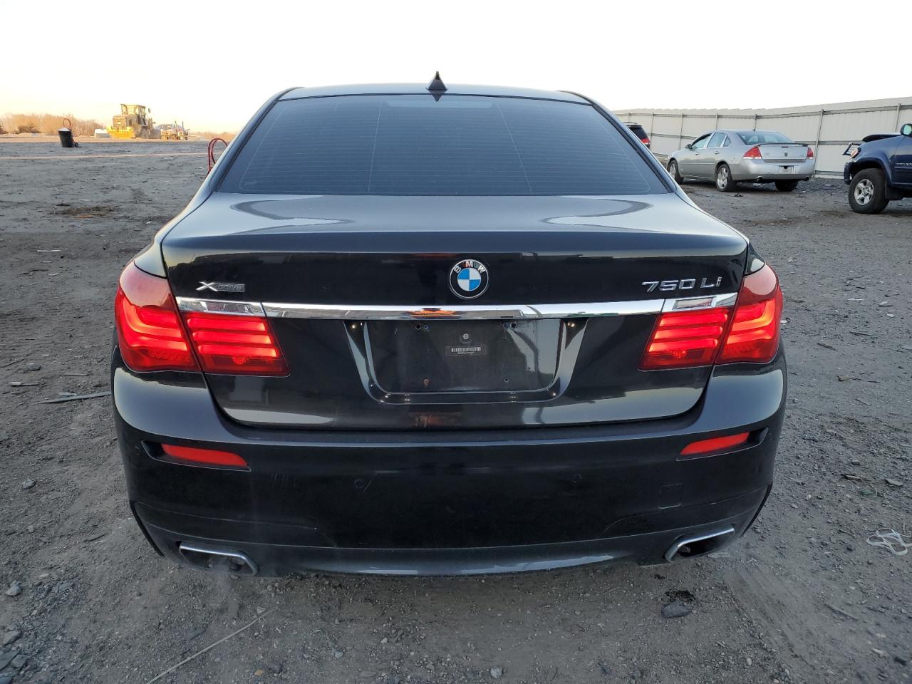 VIN WBAYF8C53DD141373 2013 BMW 7 SERIES no.6