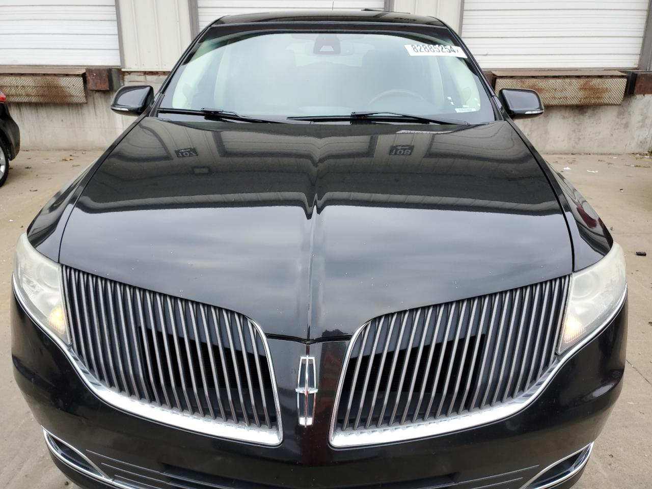 2013 Lincoln MKT - Image 5