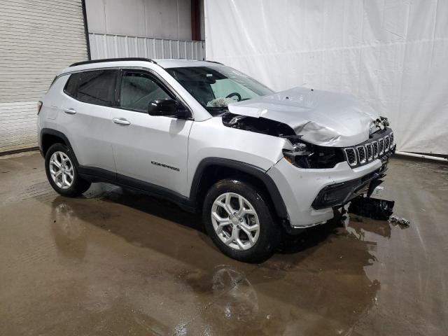  JEEP COMPASS 2024 Silver