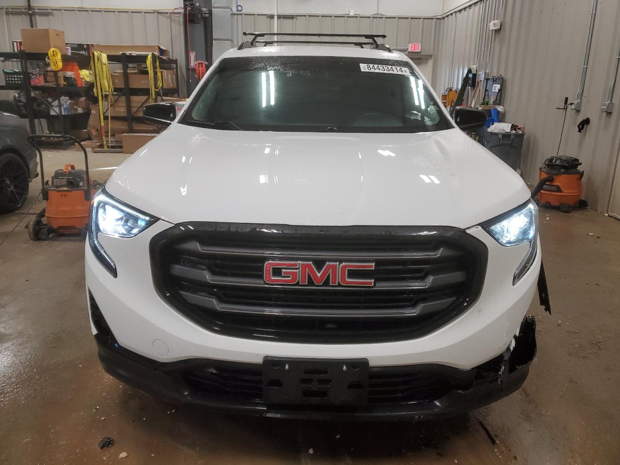 2019 GMC Terrain - Image 5