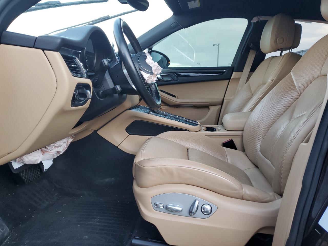 2018 Porsche Macan - Image 7