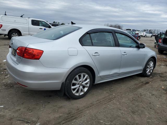 Sedans VOLKSWAGEN JETTA 2012 Silver