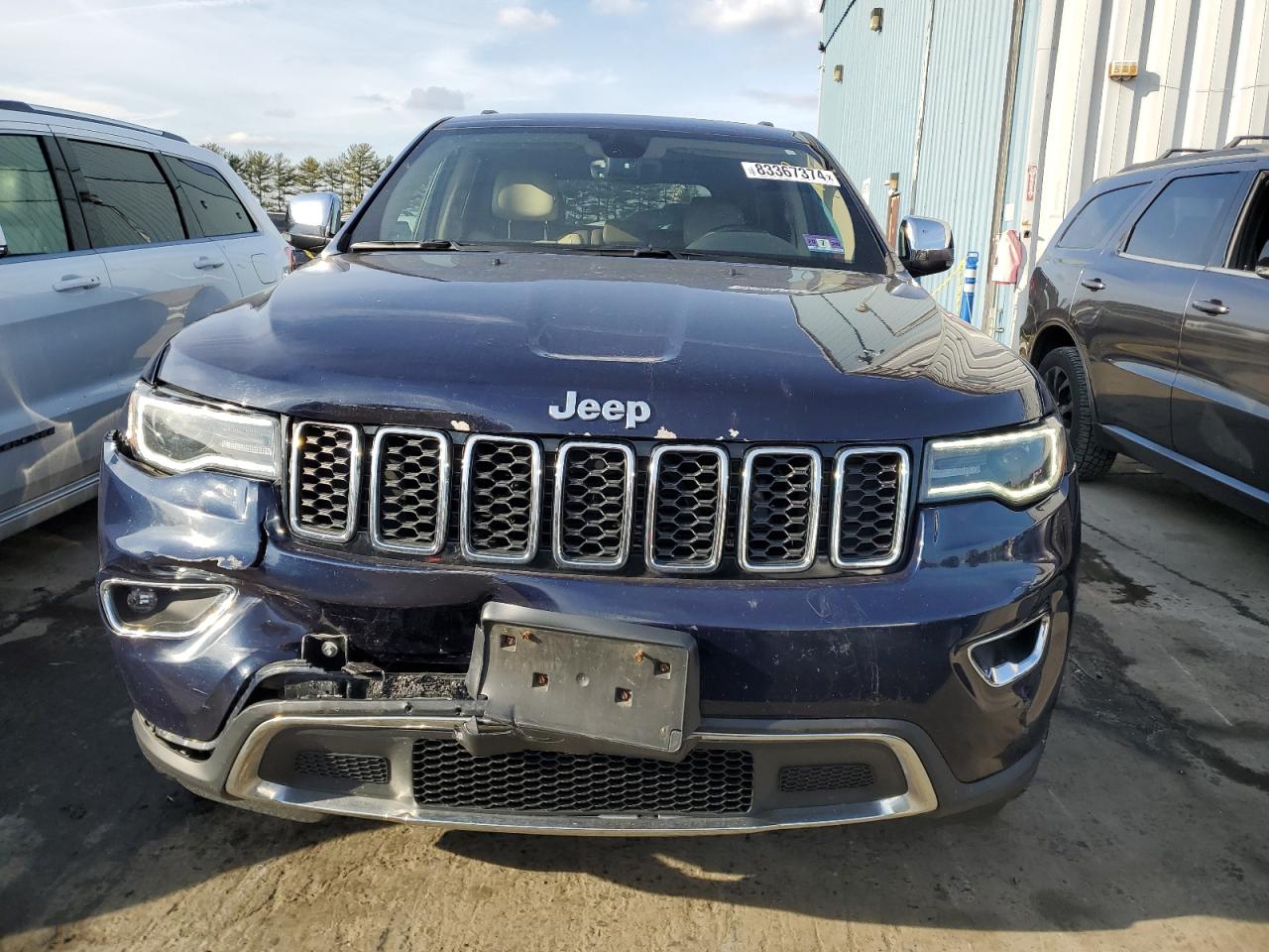 2017 Jeep Grand Cherokee - Image 5