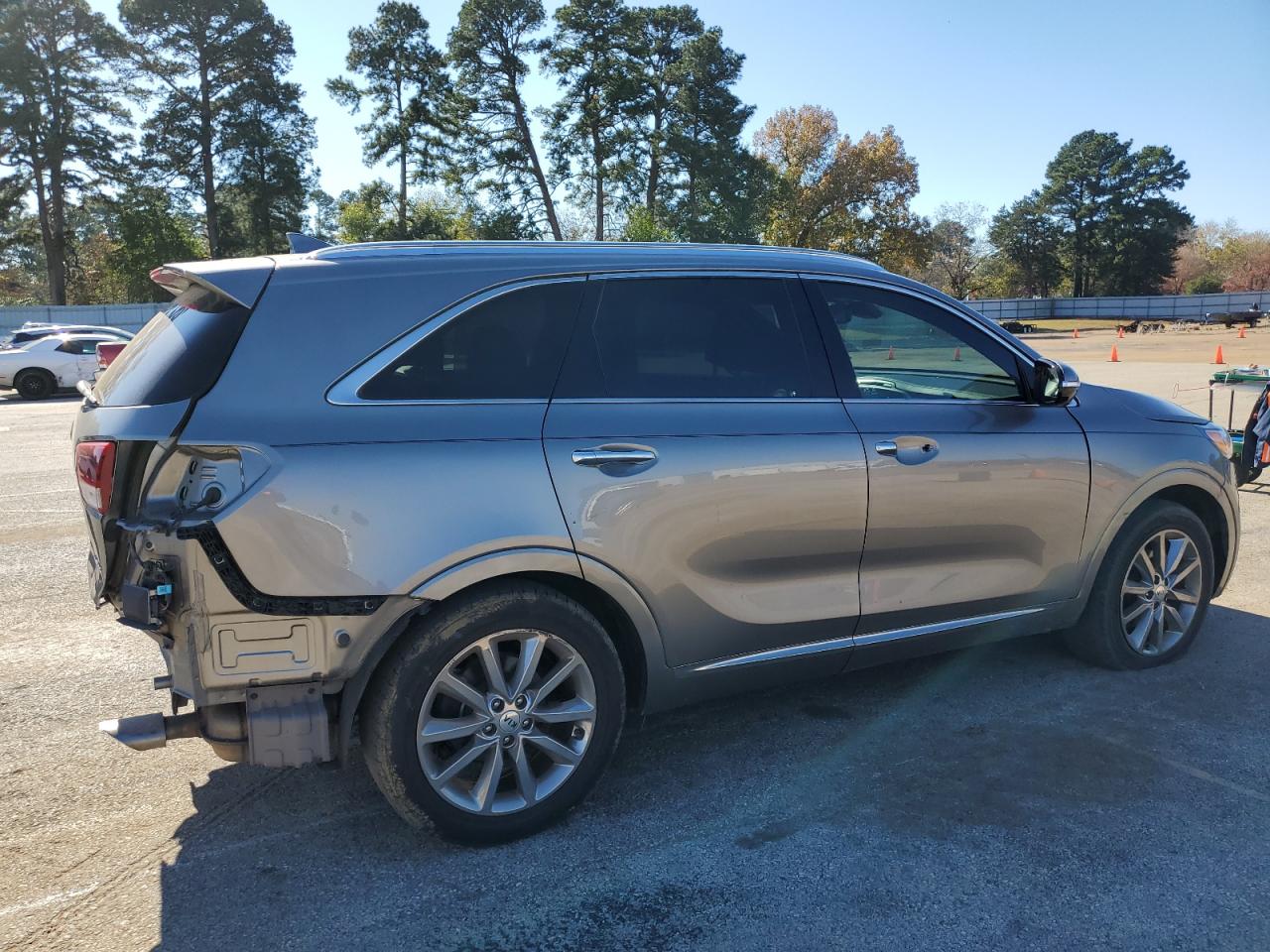 2017 Kia Sorento - Image 3