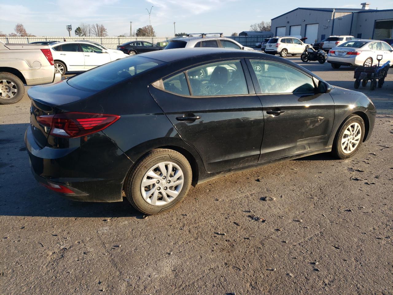 VIN KMHD74LF6LU974658 2020 HYUNDAI ELANTRA no.3