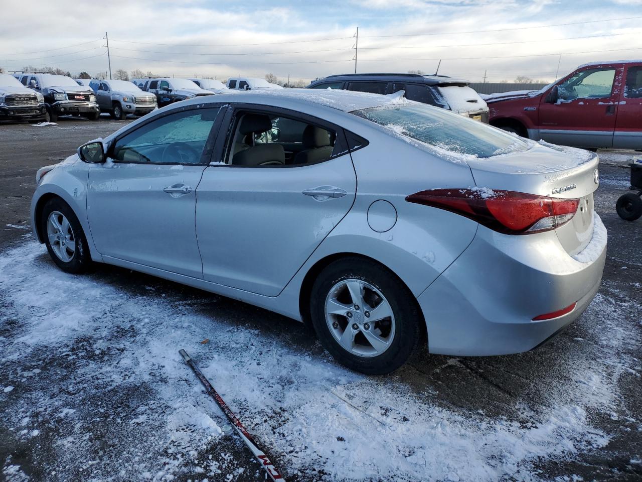 VIN KMHDH4AE5FU323100 2015 HYUNDAI ELANTRA no.2