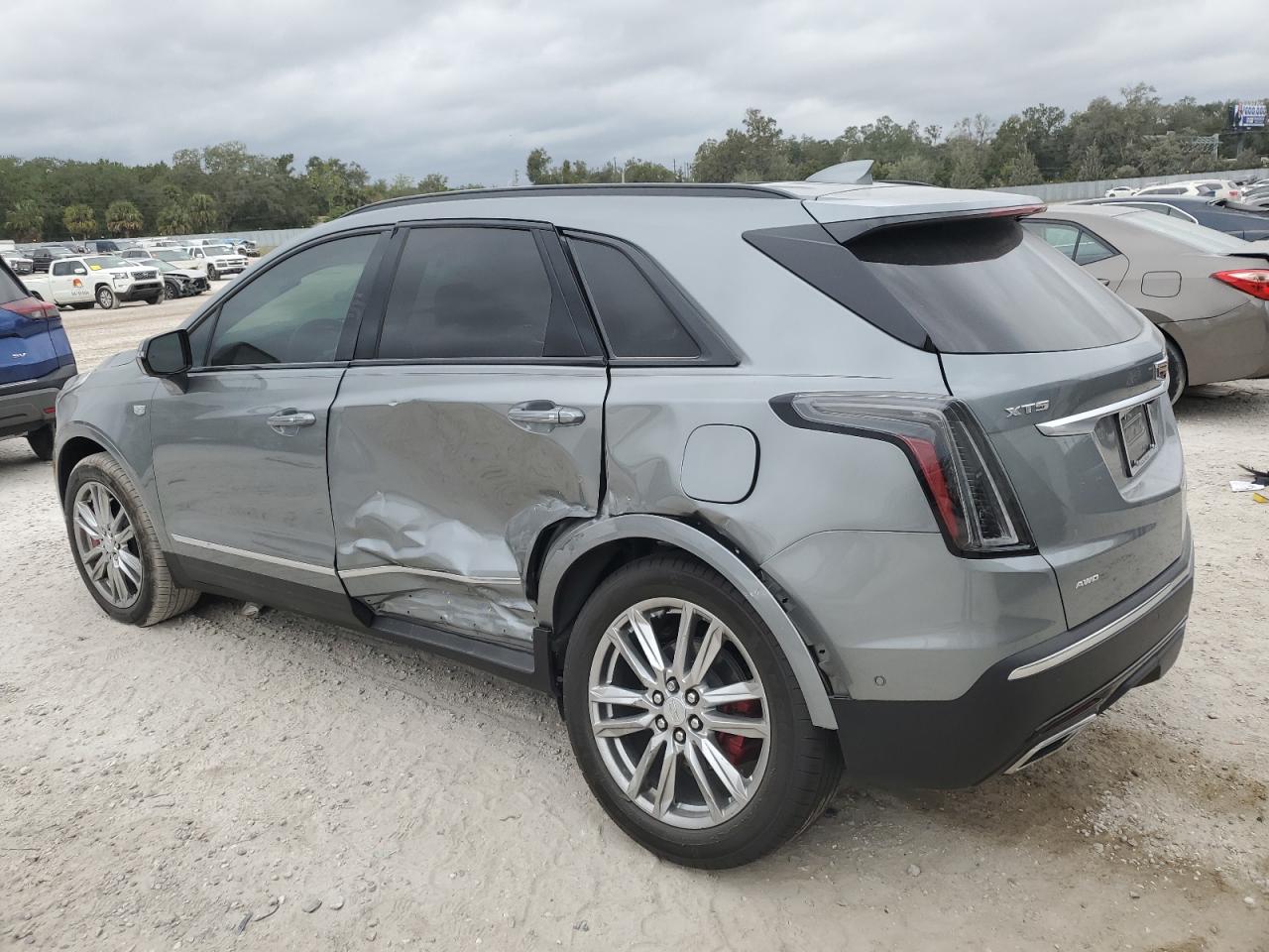 VIN 1GYKNGRS1PZ118159 2023 CADILLAC XT5 no.2