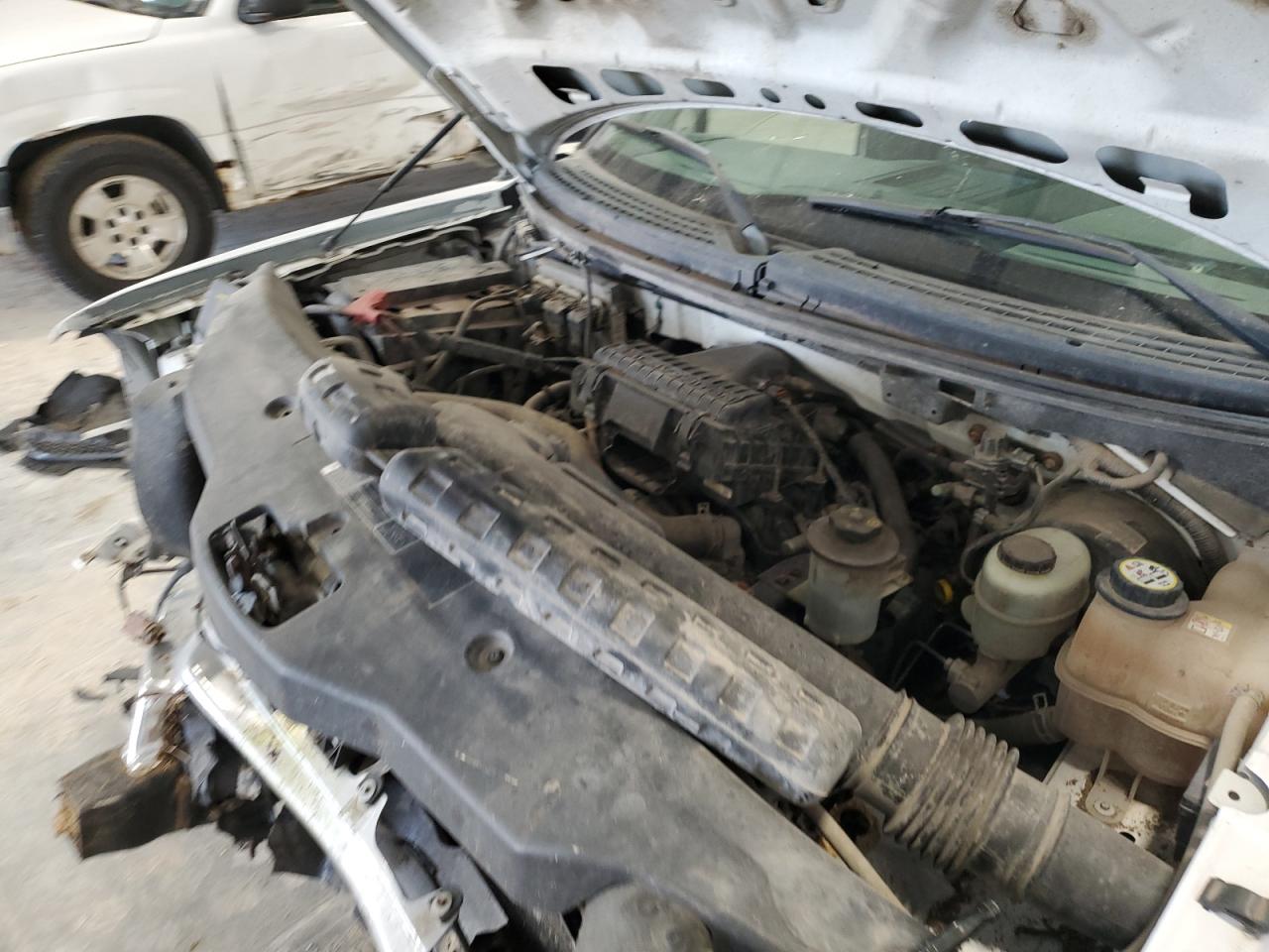 2005 Ford F150 VIN: 1FTRF02505KD03001 Lot: 85524904