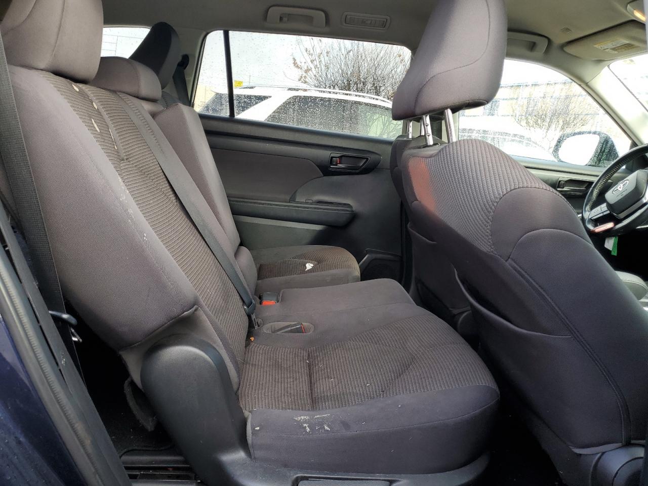 2021 Toyota Highlander - Image 11