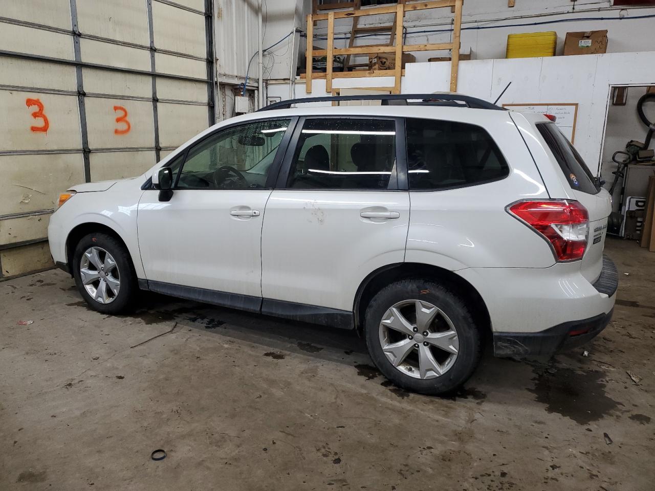 VIN JF2SJAFC2FH594728 2015 SUBARU FORESTER no.2