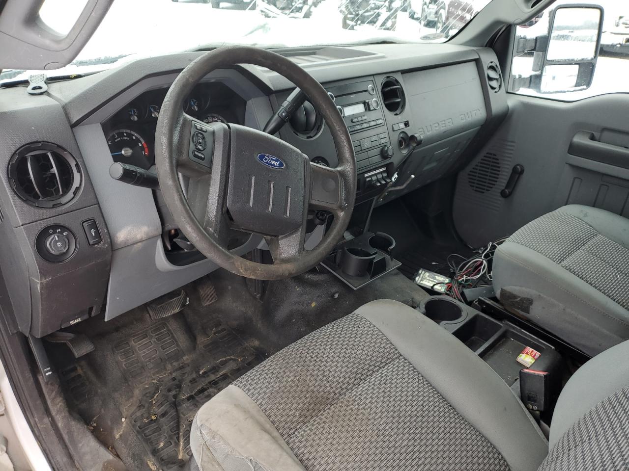 2011 Ford F350 - Image 8