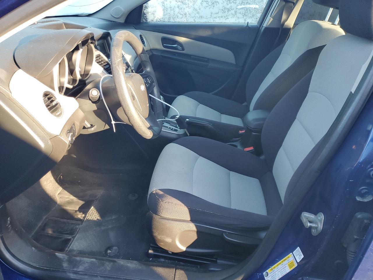 2013 Chevrolet Cruze - Image 7