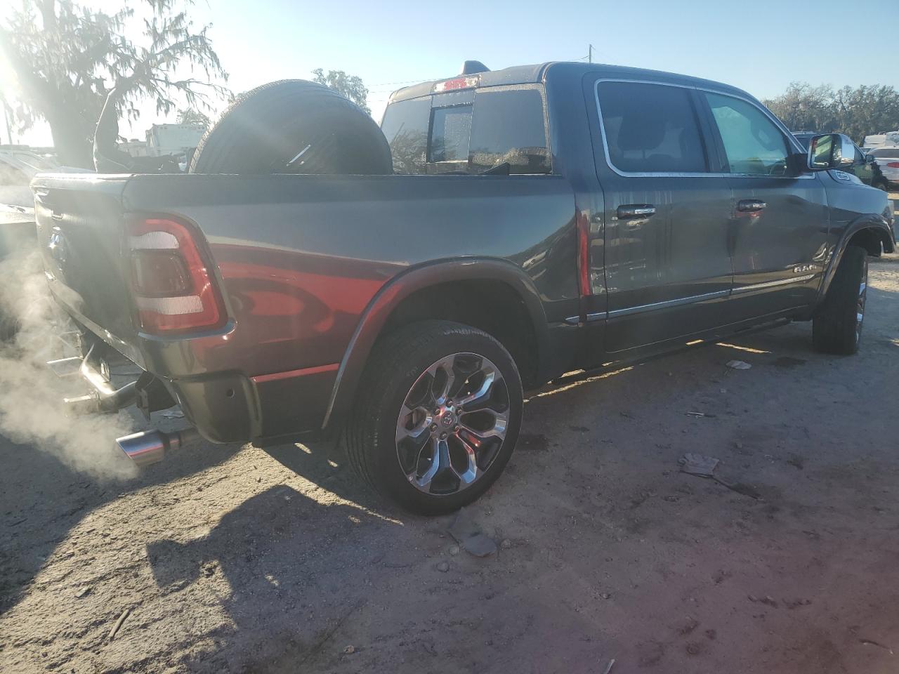 2020 RAM 1500 - Image 3
