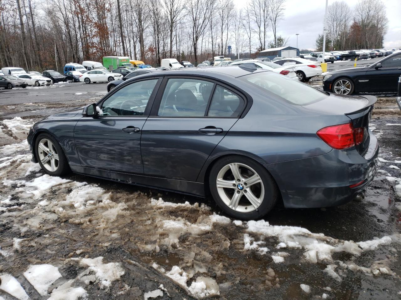 VIN WBA3B5G56DNP40437 2013 BMW 3 SERIES no.2